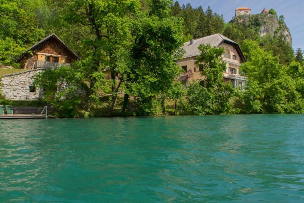 Private Beach House On Lake Блед Экстерьер фото